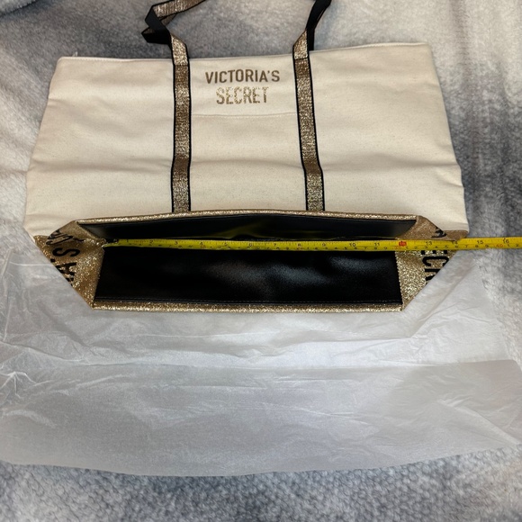 Victoria's Secret Tote Bag - Picture 3 of 7